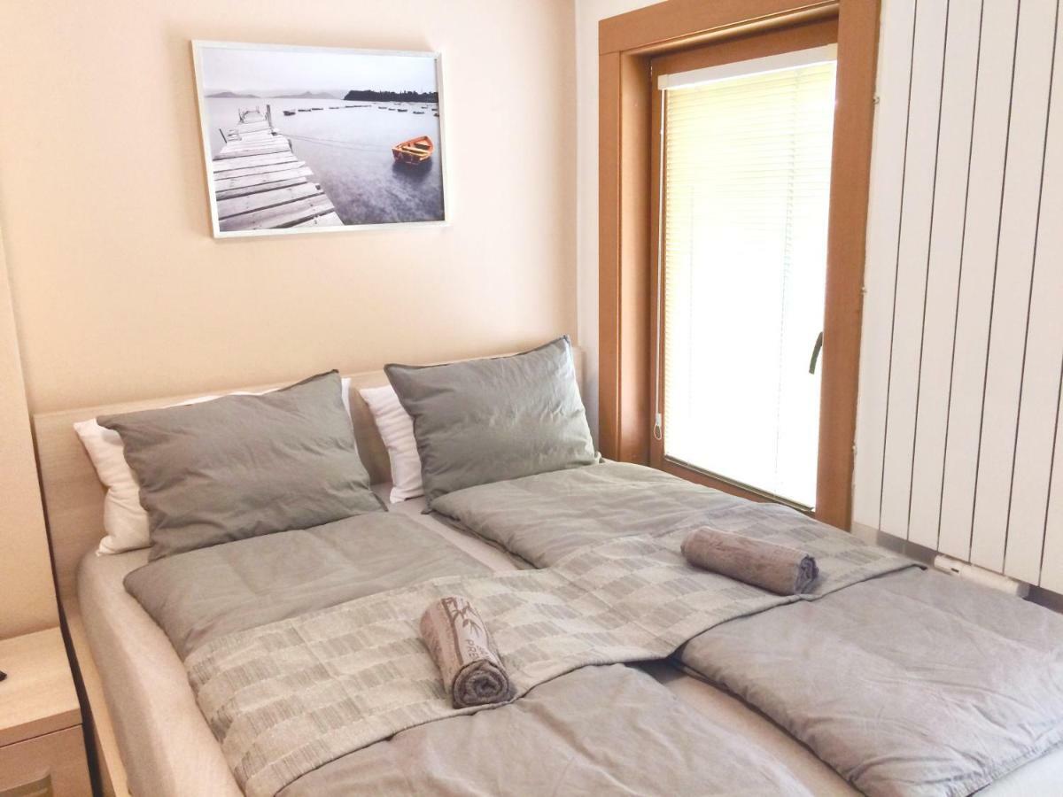 Apartman Mh 브르제츨라프 외부 사진